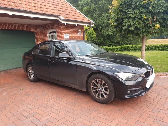 BMW 318d - Navi SHZ Klima Anhängerkupplung 111tkm