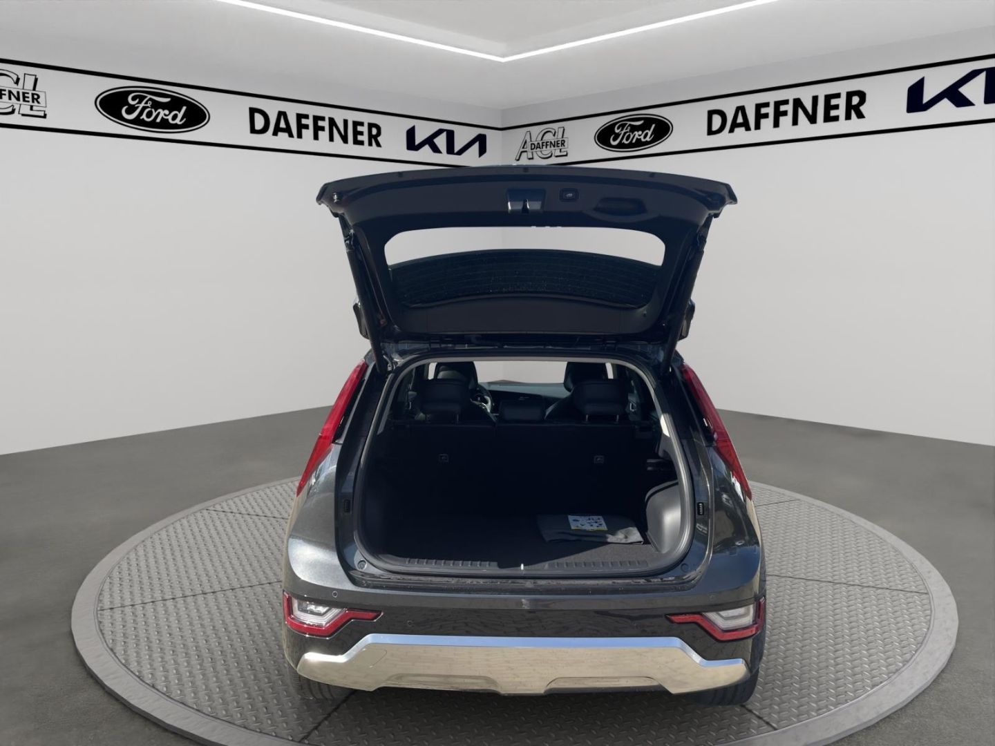 Fahrzeugabbildung Kia Niro Hybrid Spirit Sitzkühlung SpurhalteASS DAB