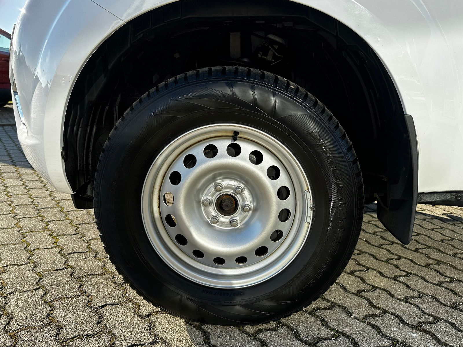 Fahrzeugabbildung Nissan Navara NP300 Acenta Double Cab 4x4