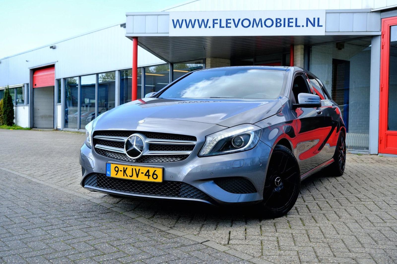 Mercedes-Benz A 180 Ambition Xenon|Pano|Half Leder|Navi|LMV