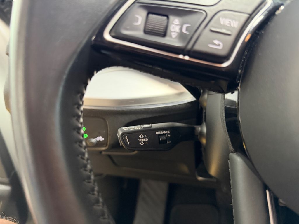 AUDI Q2 35 TFSI/SPORT/VIRTUELLES/ACC/LED AUDI Q2 35 TFSI/SPORT/VIRTUELLES/ACC/LED