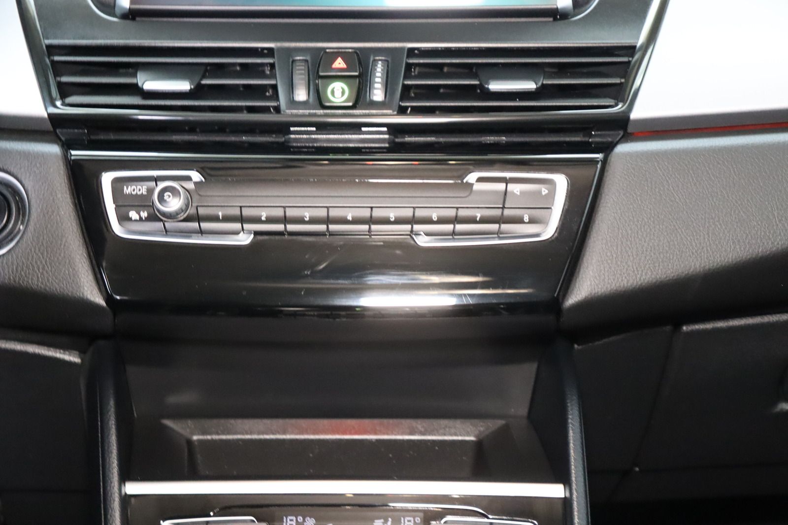Fahrzeugabbildung BMW 225 xe i Performance Advantage Active Tourer