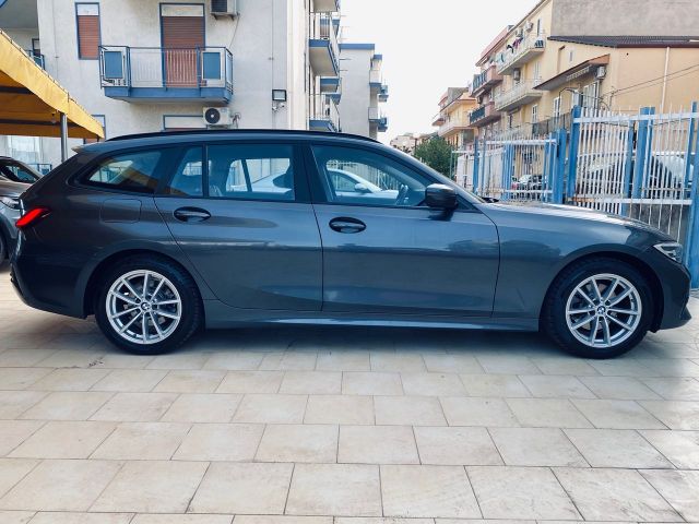 BMW Bmw 320d Touring Automatic - Advantage