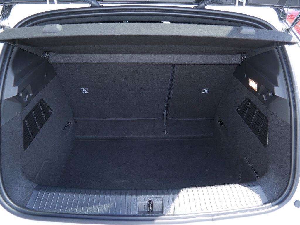 Fahrzeugabbildung Renault Megane E-Tech EV60 220 Techno