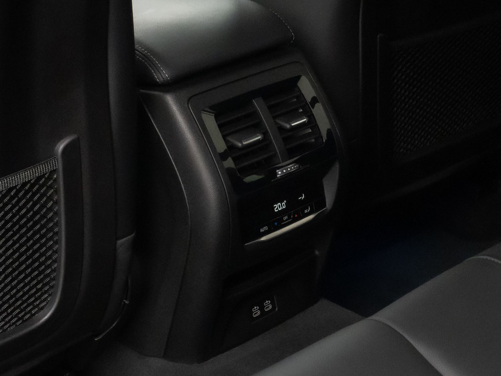 Fahrzeugabbildung BMW X3 xD30e xLine Kamera DAB HiFi Komfort Sport LED