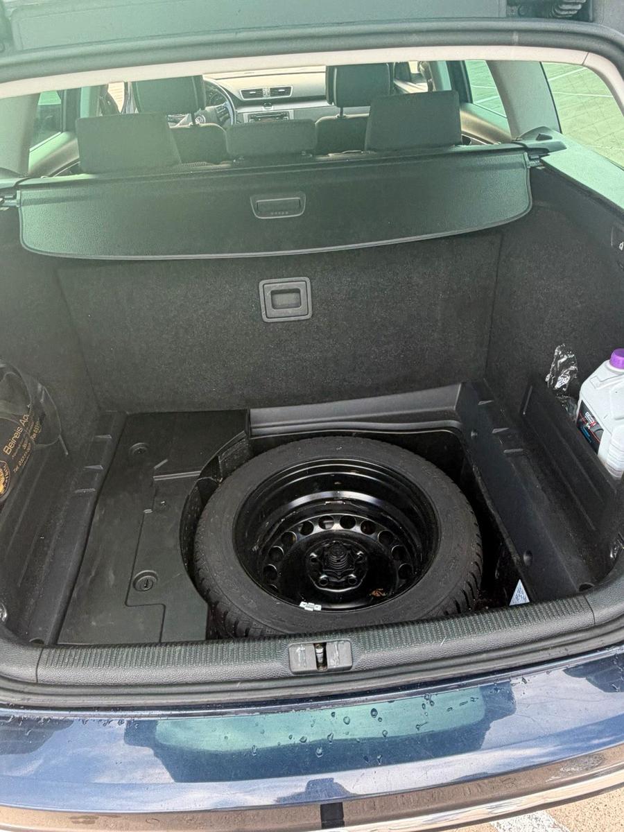 Volkswagen Passat 2011 — photo 10