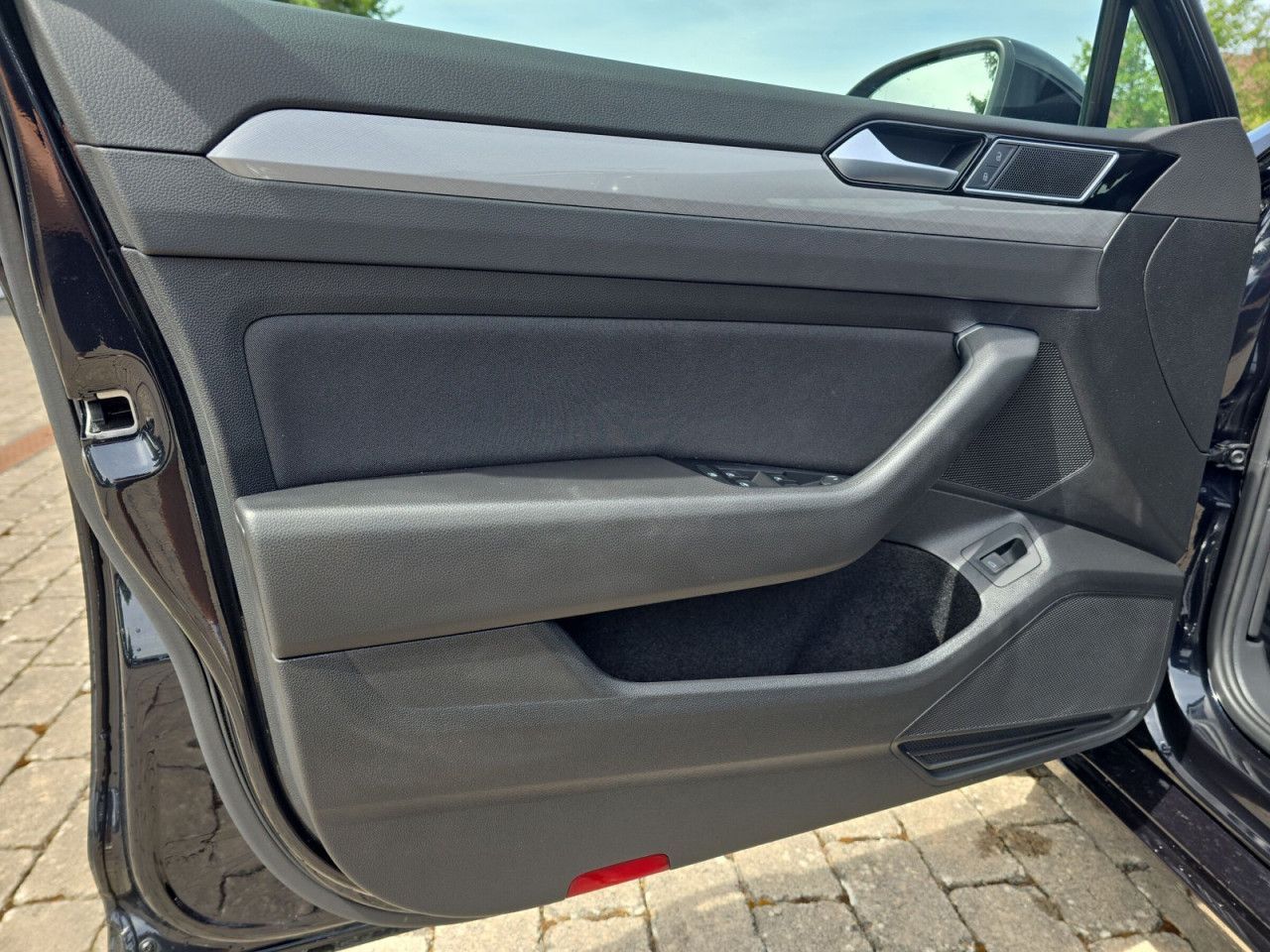 Fahrzeugabbildung Volkswagen Passat Variant Business 2.0 TDI SCR 110 kW