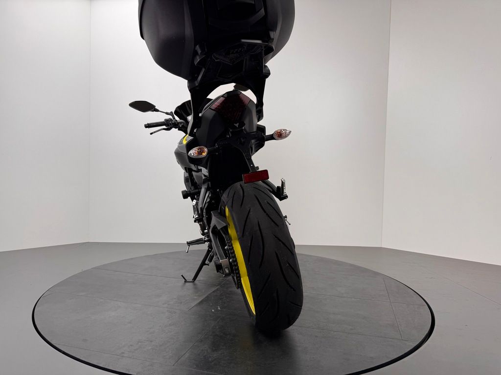 Fahrzeugabbildung Yamaha MT07 *TOP-ZUSTAND *1. HAND *REIFEN NEU