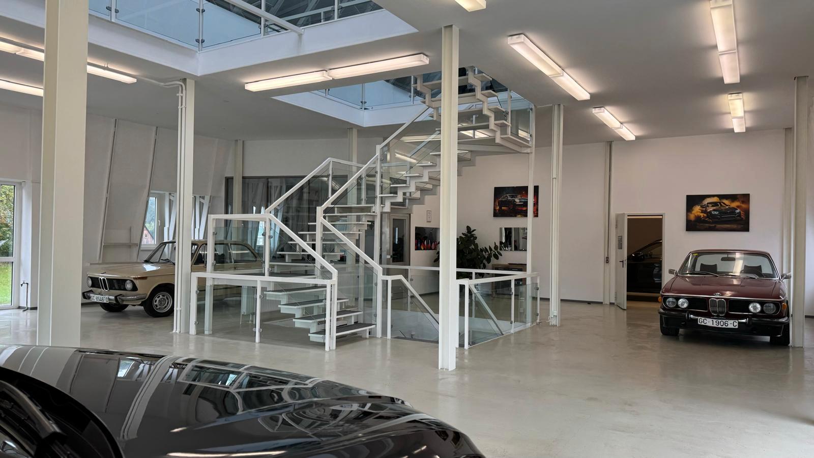 showroom-image-bottom