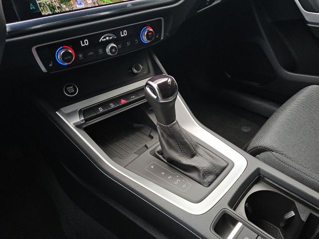 Q3 2.0TDI Aut. Navi LED ParkPilot Optikpaket