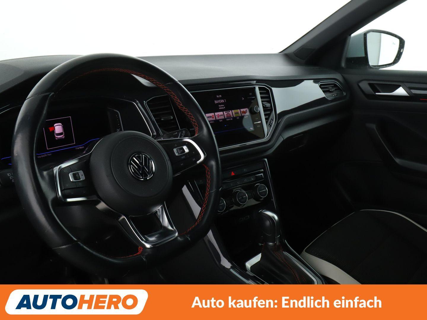 Volkswagen T-Roc 1.5 TSI ACT Sport Aut.*NAVI*CAM*ACC*