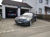 Mercedes-Benz E - CGI 200  Top Zustand - gebrauchte Mercedes-Benz 200 aus dem Jahr 2011