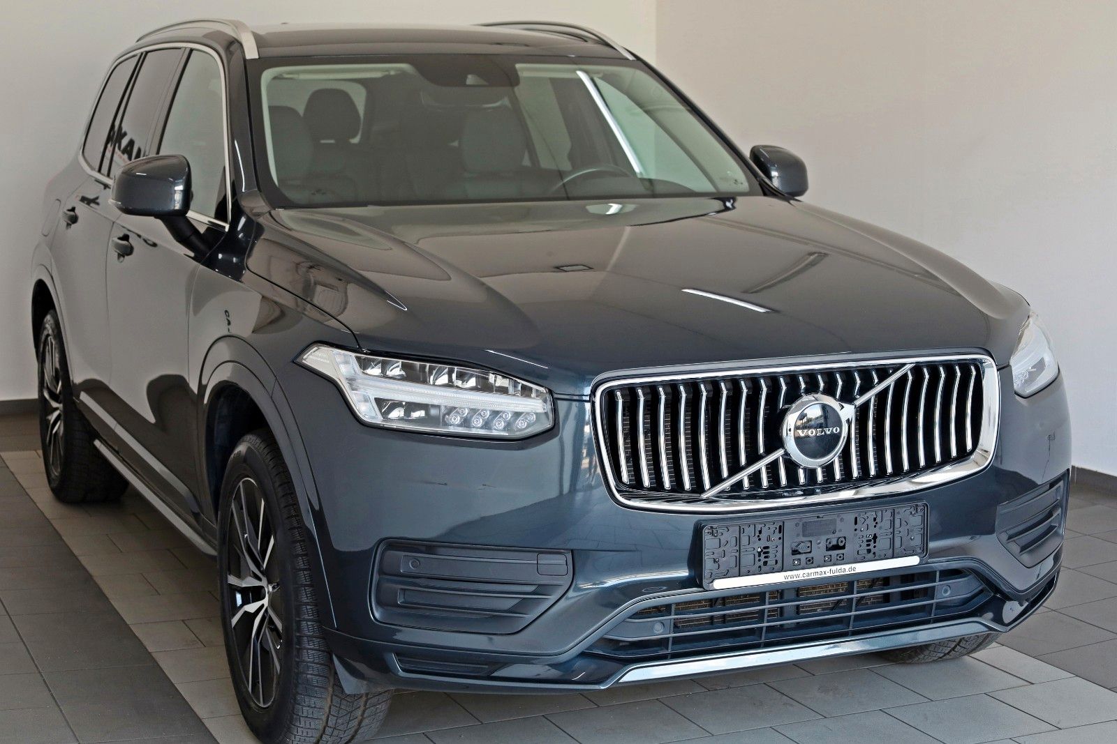 Fahrzeugabbildung Volvo XC90 Momentum Pro AWD,Leder,Navi,SH,7Sitzer,ACC