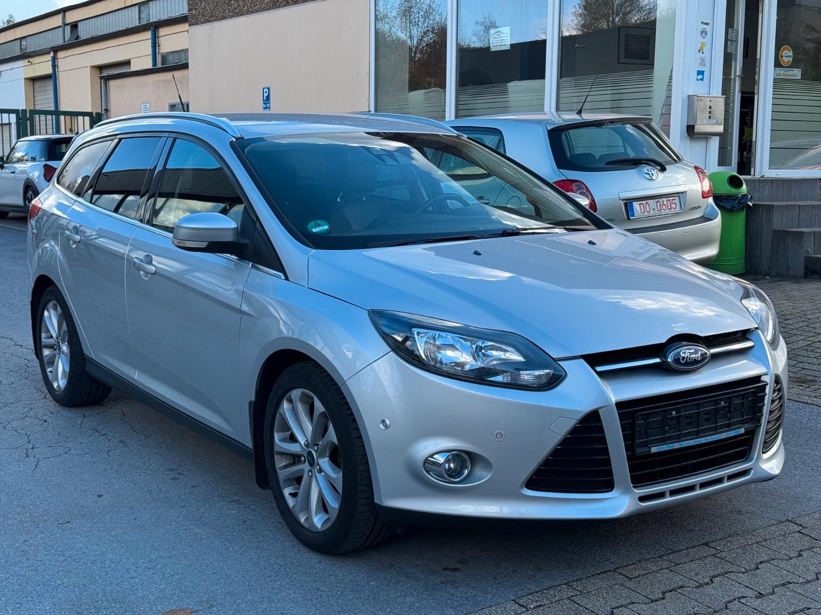 Ford Focus 2011 — photo 7