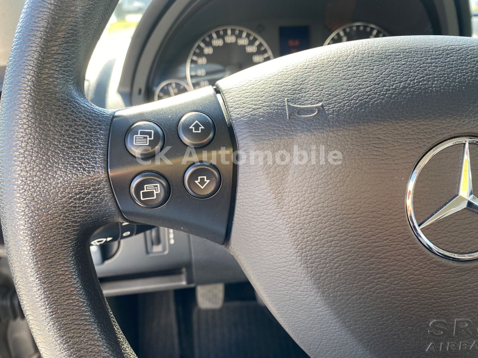 Fahrzeugabbildung Mercedes-Benz A 180 CDI/Klimaanlage/PDC