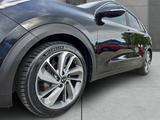 Kia Niro 1.6 Hybrid Spirit + Leder Kamera AHK Memory - mit Hybrid-Antrieb: Schwarz, Vollleder, Geländewagen