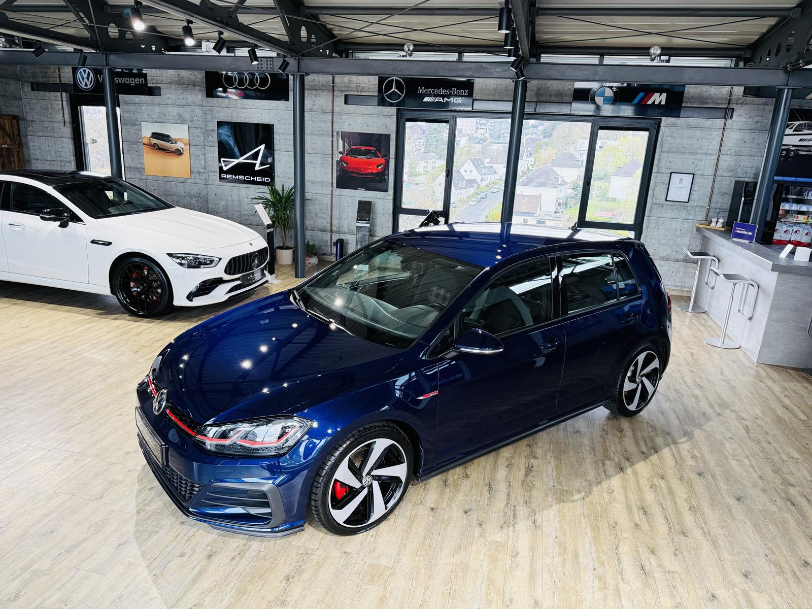 Volkswagen Golf GTI VII 2.0 TSI Performance*AHK*LED*ACC*