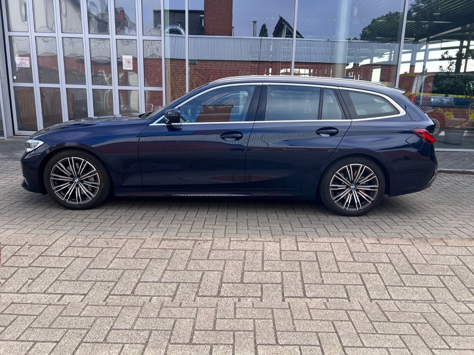 BMW 330 d Luxury Line ACC/Laser/Leder Cognac imagem 3