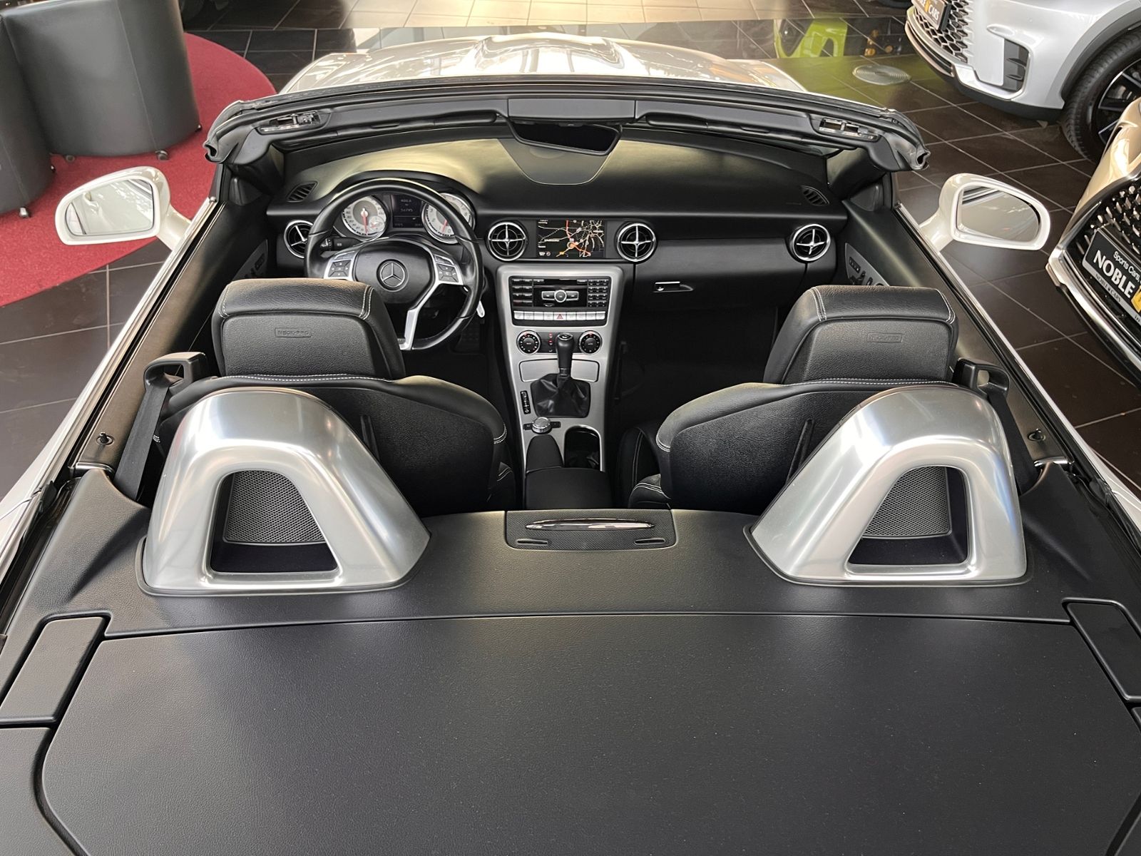 Fahrzeugabbildung Mercedes-Benz SLK 350 BlueEfficiency XENON MEMORY
