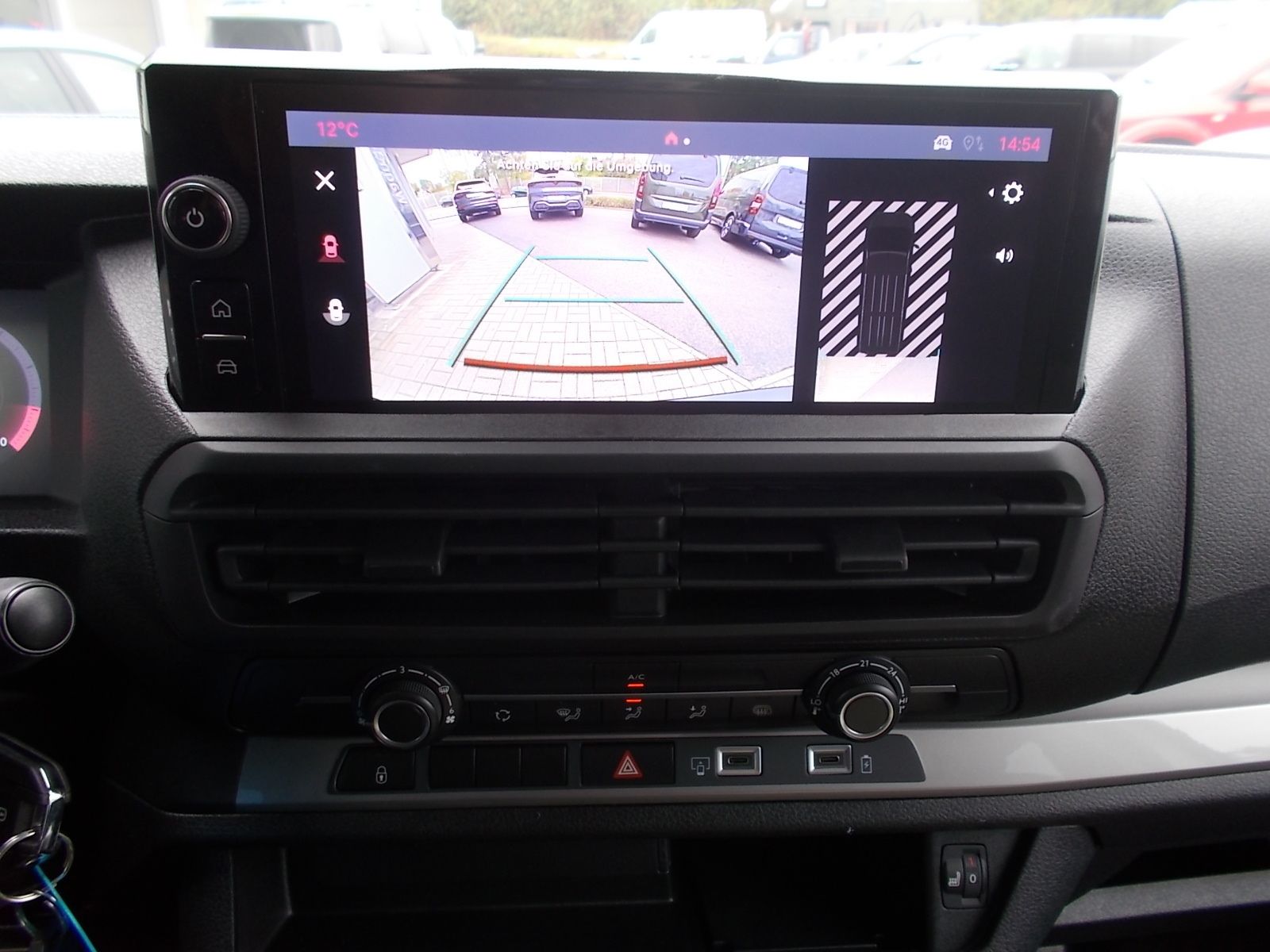 Fahrzeugabbildung Fiat Scudo Flexcab 2.0 BlueHDi L3 Lang 6 Sitze