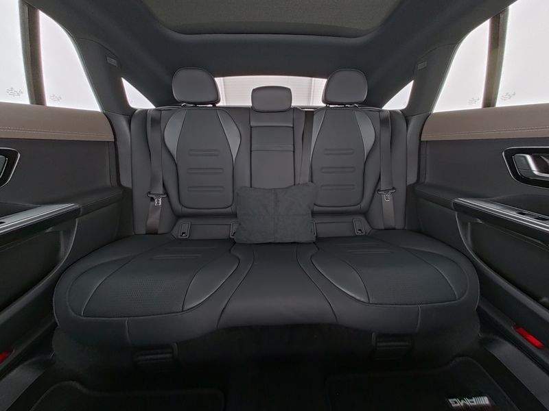 Fahrzeugabbildung Mercedes-Benz EQE53 AMG Premium+ DYNAMIC+ Hyper MAGNO Sitzklim