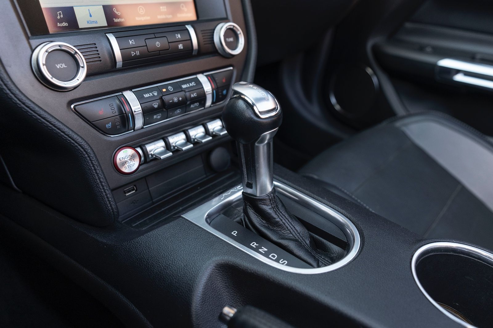 Fahrzeugabbildung Ford Mustang GT 5.0L Kabrio LED KAM NAV SHZ/SZK