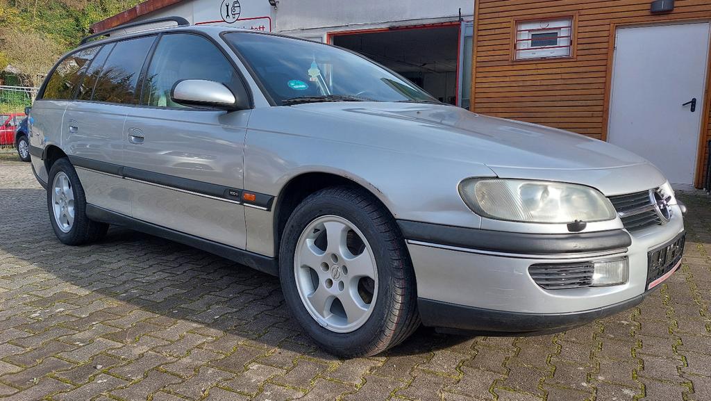 Opel Omega