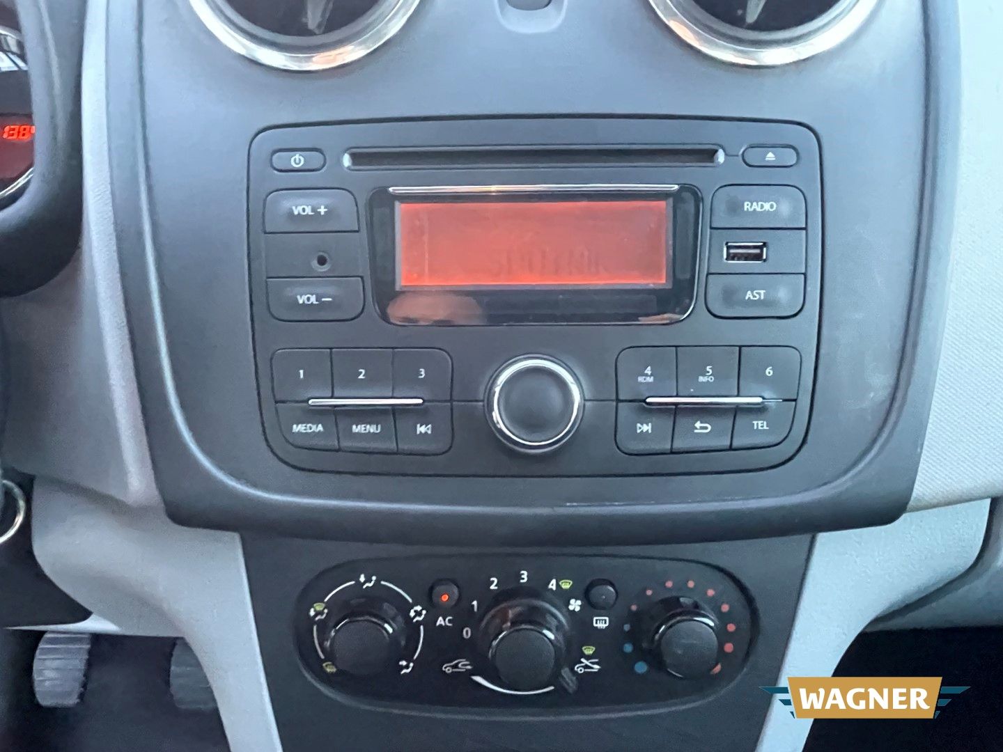 Fahrzeugabbildung Dacia Logan MCV II Kombi Ambiance Klimaanlage