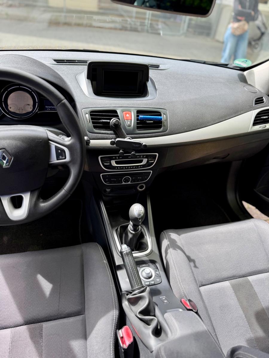 Renault Megane 2011 — photo 6