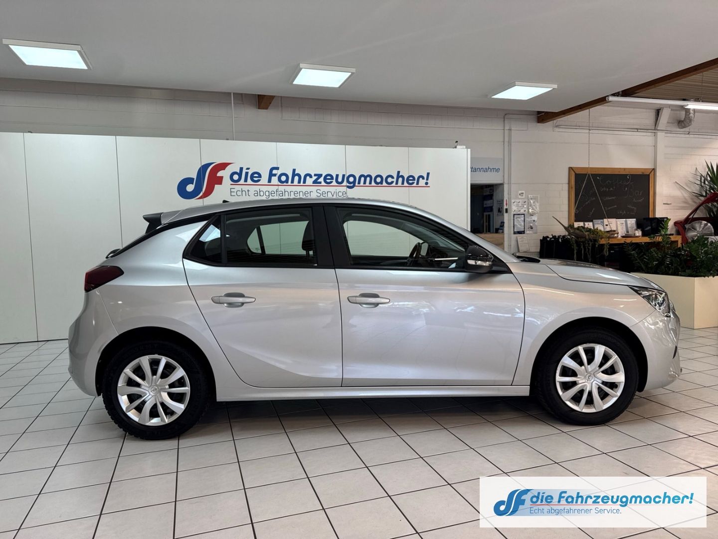 Fahrzeugabbildung Opel Corsa F Edition 1.2 EU6d Navi LED Apple CarPlay