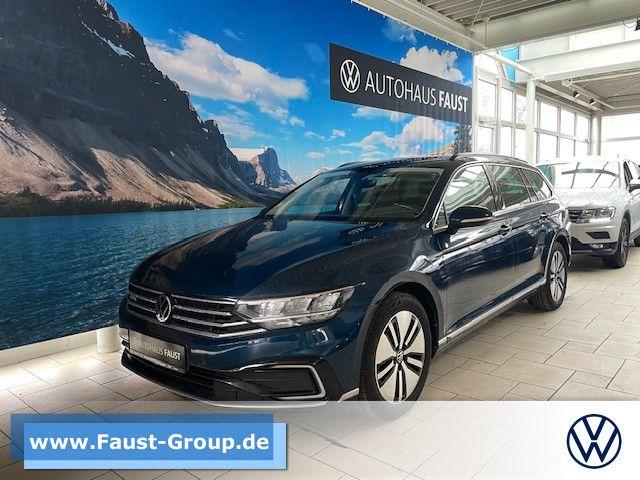 Volkswagen Passat Variant GTE DSG Navi LED ACC Climatronic
