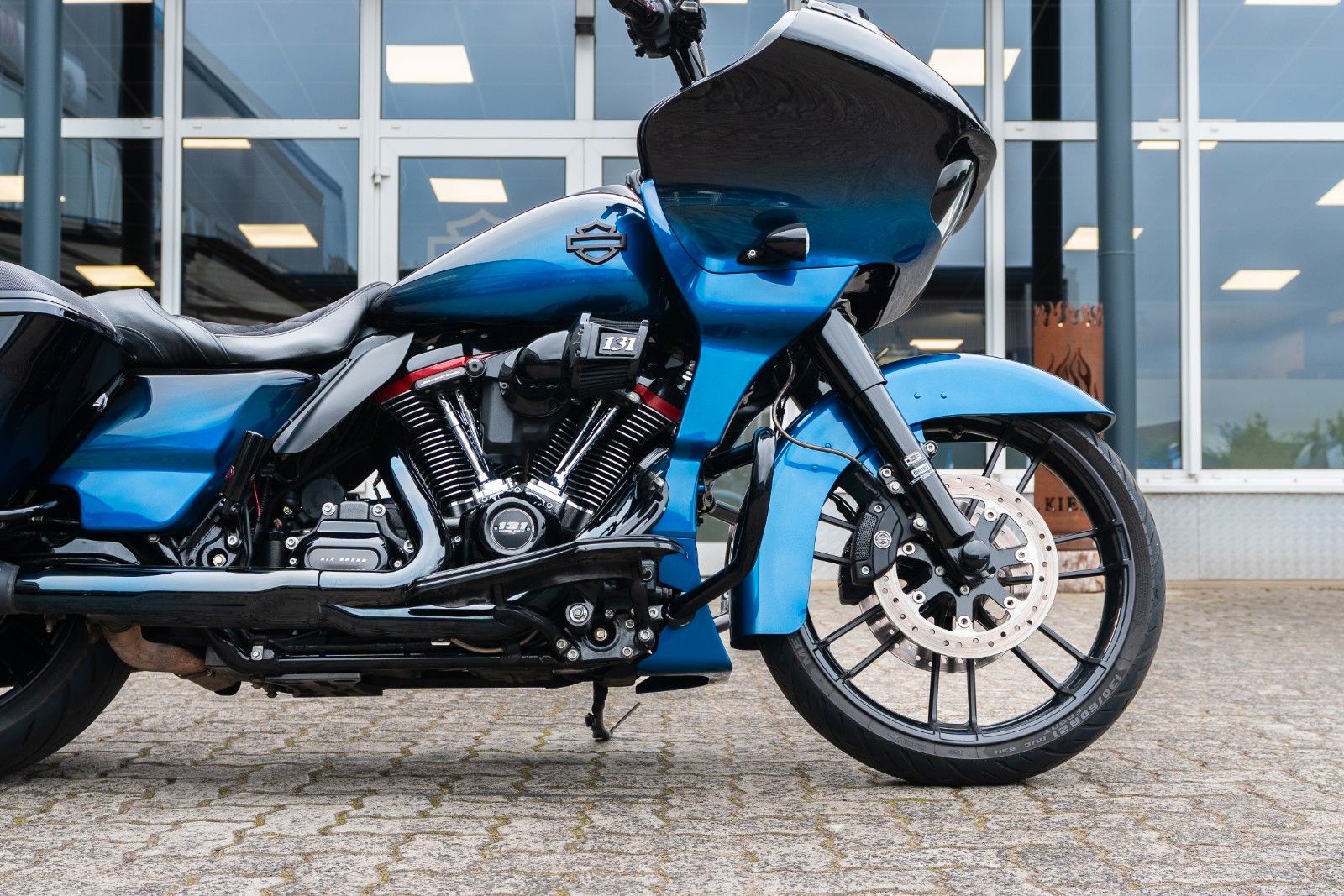 Fahrzeugabbildung Harley-Davidson CVO ROAD GLIDE 117 FLTRXSE 131 CUI SE Öhlins