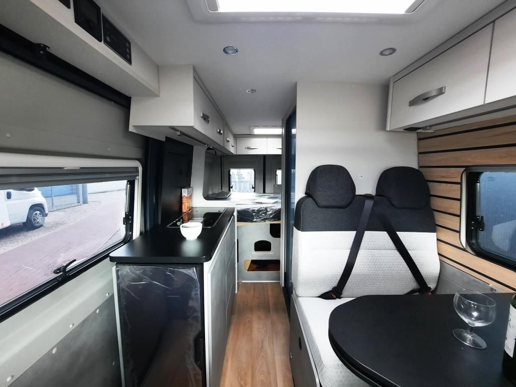 Fahrzeug Übersicht 7 Fahrzeugabbildung Crosscamp Camper Vans CV 600 Opel Verfüg./Sparen Sie 14.74