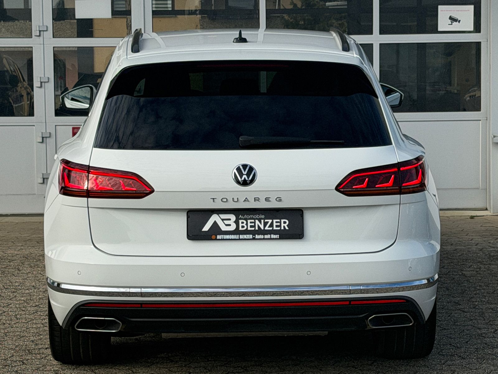 Fahrzeugabbildung Volkswagen Touareg SPORT/ 4Motion/VIRTUAL/AMBIENT/360''KAM
