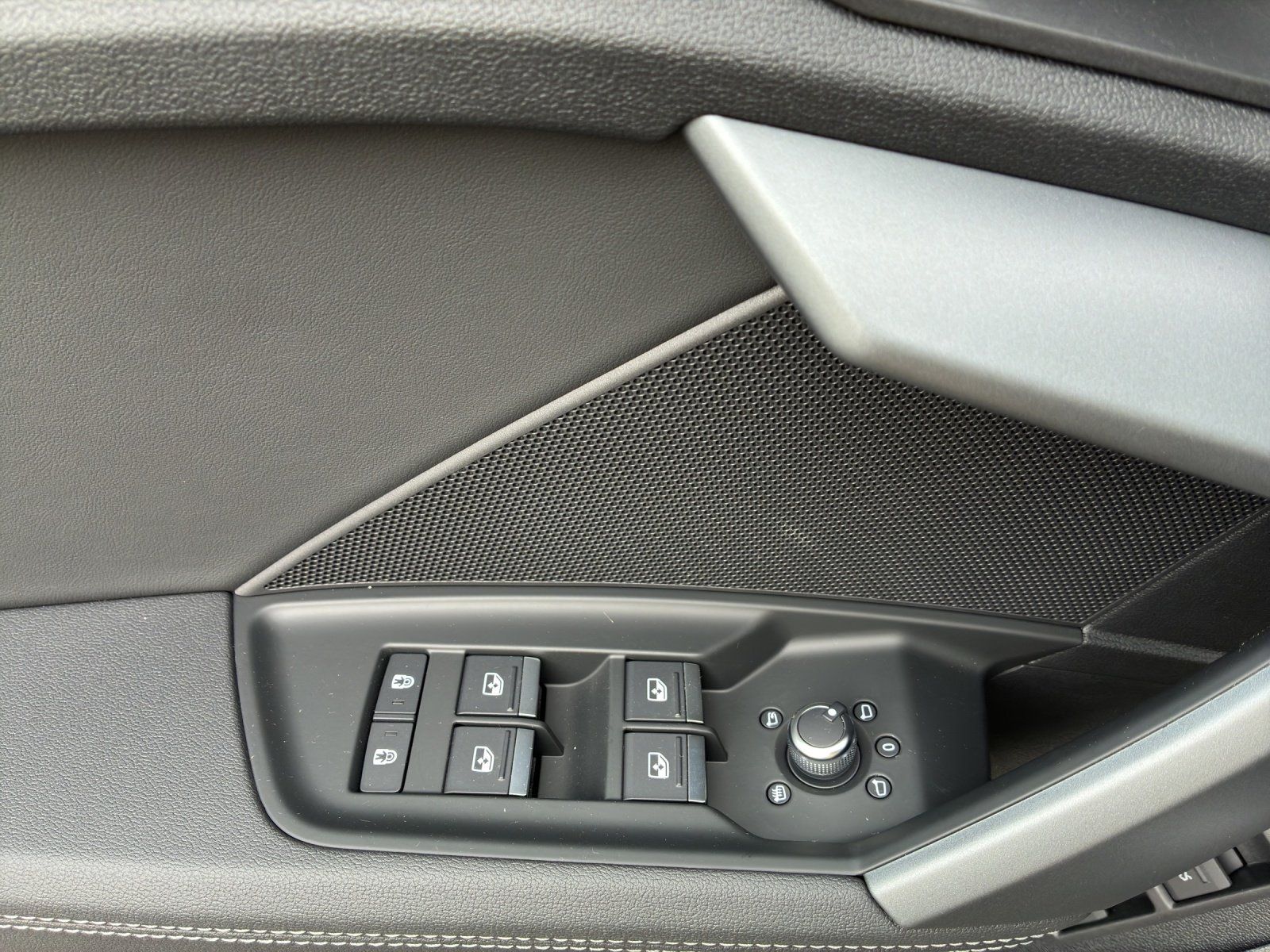 Fahrzeugabbildung Audi A3 allstreet TFSIe AHK,Kamera,LED,Matrix,Navi