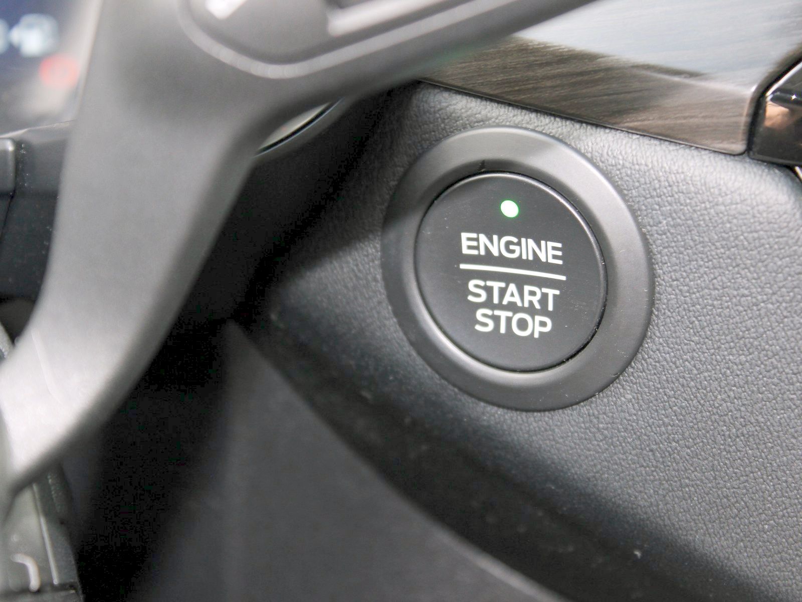 Fahrzeugabbildung Ford Kuga Plug-In Hybrid Vignale 2,5 Duratec
