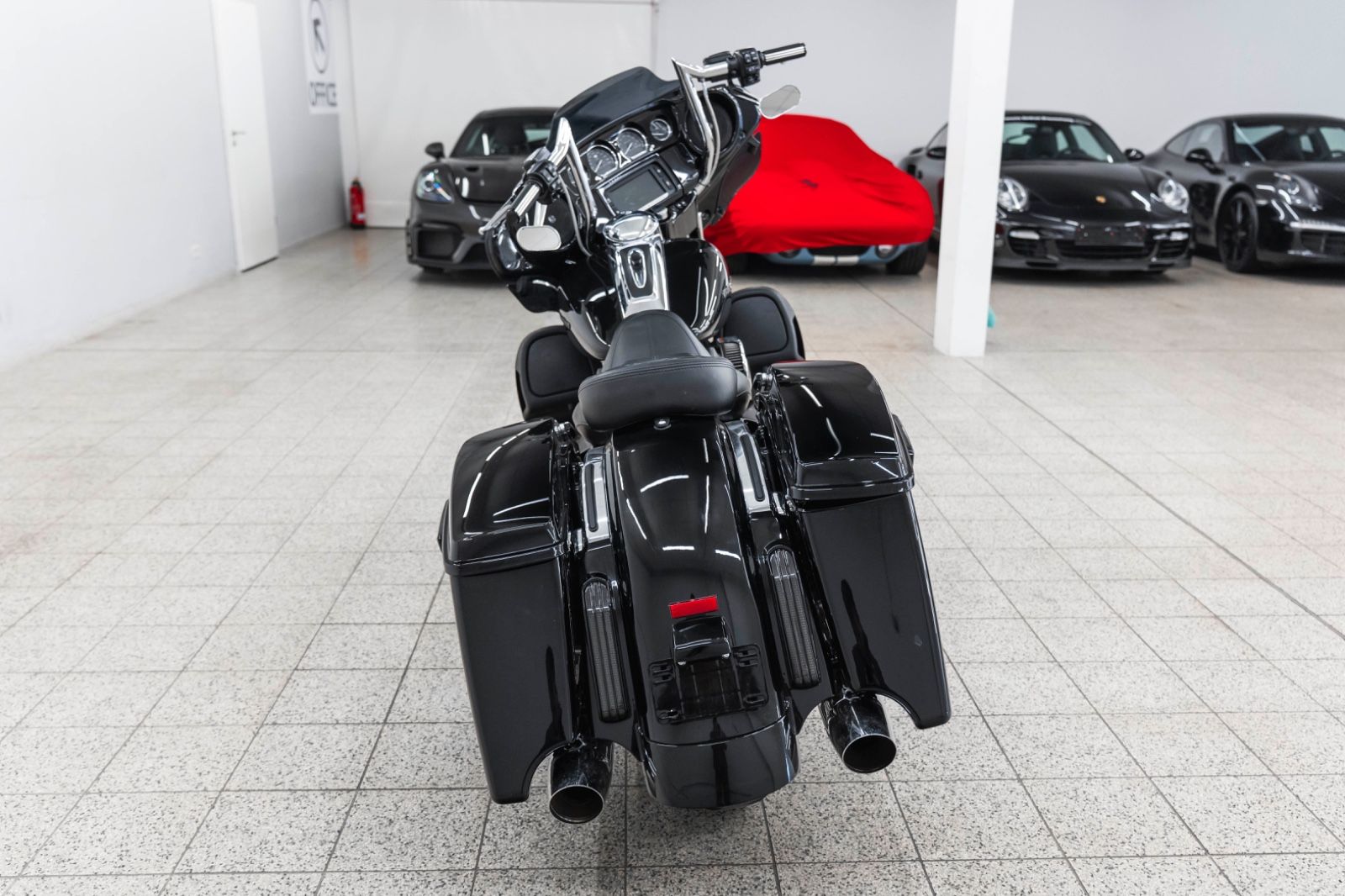 Fahrzeugabbildung Harley-Davidson FLHTSKE CVO LIMITED