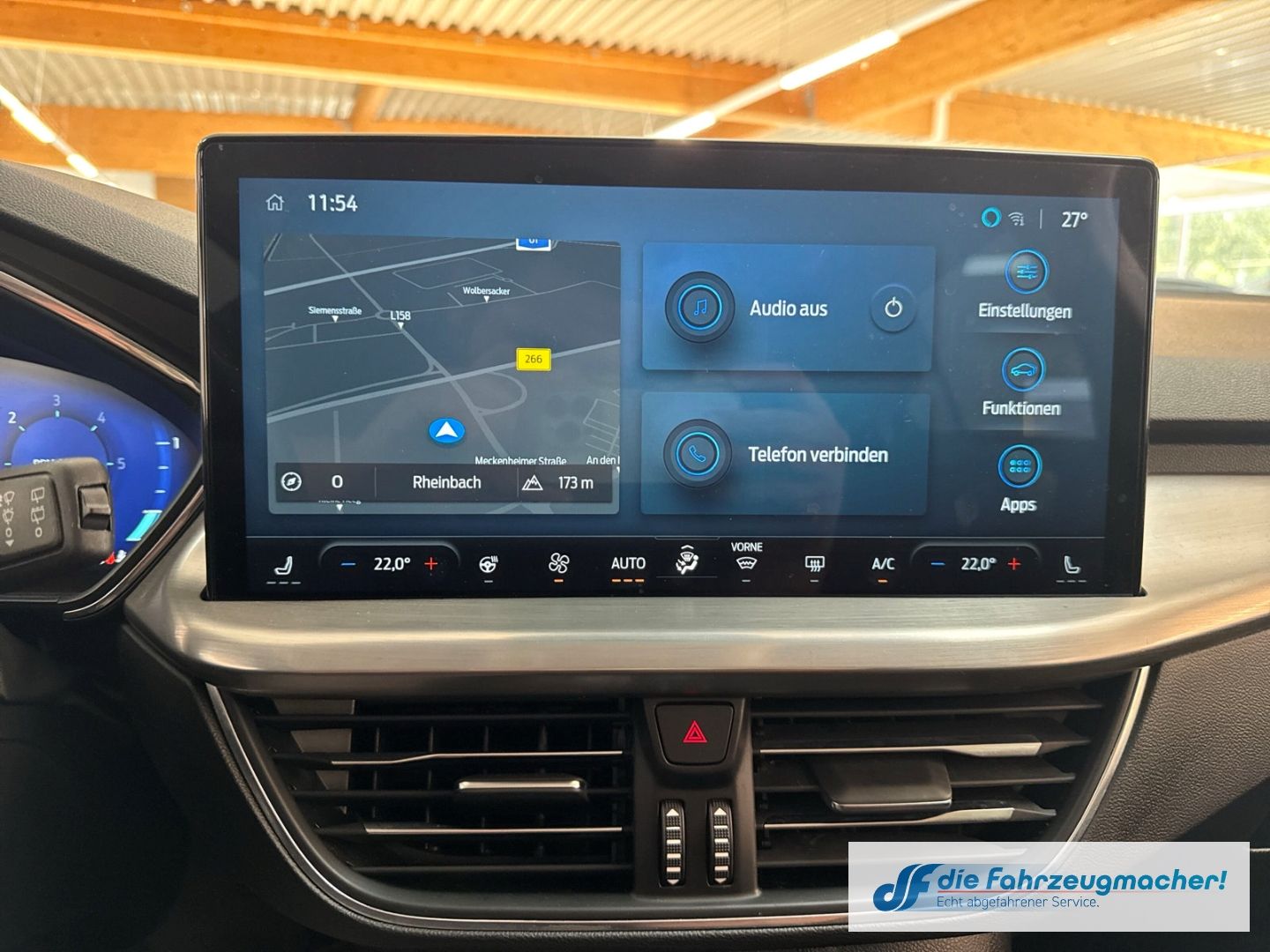 Fahrzeugabbildung Ford Focus Turnier Titanium X Sportpaket Navi Digital