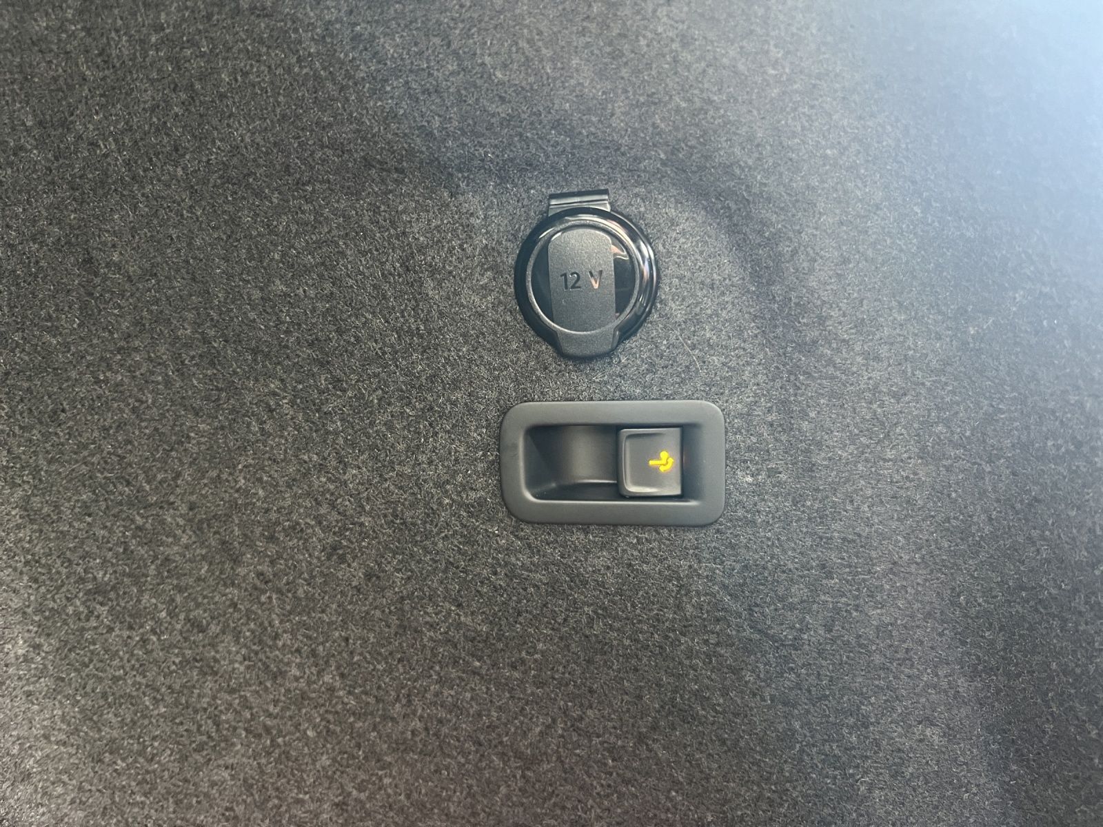 Golf VIII Variant Goal 1.5 eTSI DSG AHK*Navi*Are