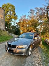 BMW 320i Touring - TÜV bis 07.27 - BMW 320 aus 2009: Kombi, 320i