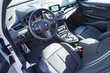 BMW 218 - 9