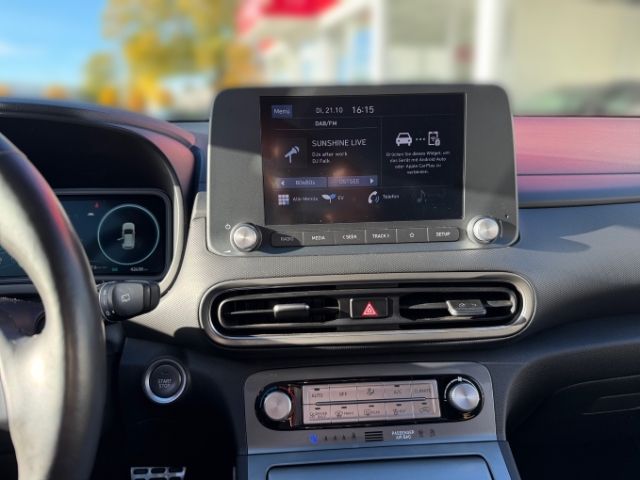 Fahrzeugabbildung Hyundai KONA Select Elektro 2WD +CARPLAY+KLIMA+RFK+SHZ+R