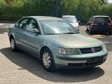 Volkswagen Passat 1.8 lim*KLIMA* TÜV 10/2027 * - gebrauchte VW Passat aus dem Jahr 1998