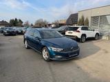 Volkswagen Passat 2.0 TDI SCR DSG Elegance - Volkswagen Passat: Unfallwagen