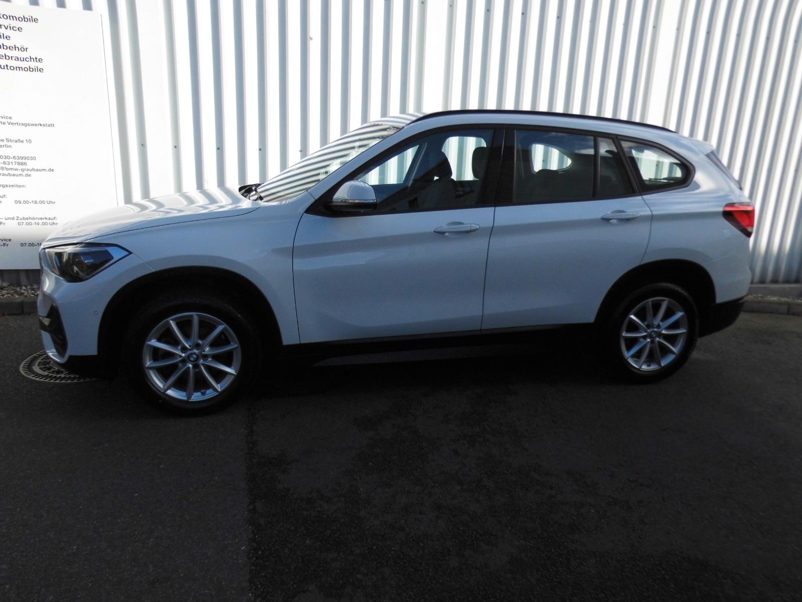 BMW X1 sDrive 18 i Advantage AHK LED Navi PA Sitzh.