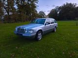 Mercedes-Benz W124 S124 300TD Kombi  - Mercedes-Benz E 300: 300td
