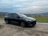 Ford Focus Tunier ST-Line vieles Neu - Ford Focus Tunier Gebrauchtwagen