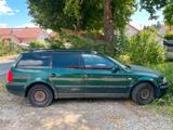 Volkswagen Passat - Volkswagen Passat aus 2000: Kombi