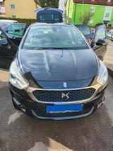 Citroën DS5 - scheckheftgepflegte Citroën DS5