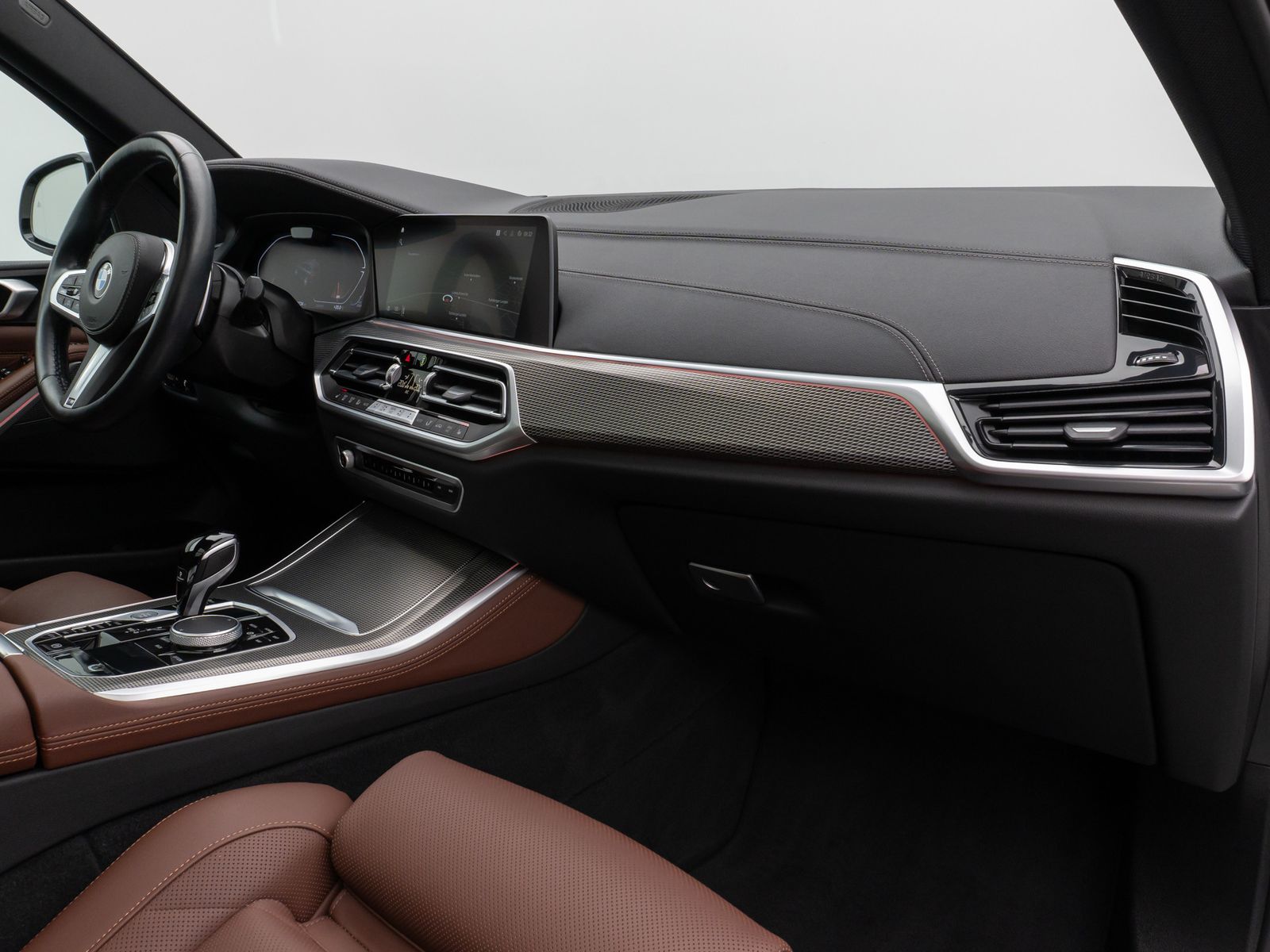 Fahrzeugabbildung BMW X5 xD30d M Sport Panoram Kamera HUD DAB HiFi 21"